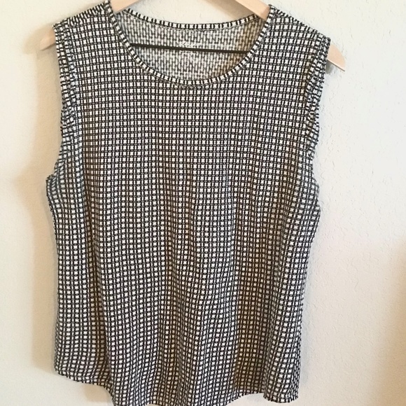 Loft black and white linen tee - Picture 1 of 8